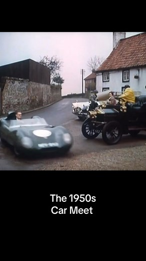 Allthingsrolling on Instagram: "#hornby #lego #meccano #scalextrics #dinkytoys #hotwheels #matchbox #mamod #wilesco #airfix #slotcars #vintage #raleighchopper #engine #modelengine #fyp #fypシ #asmr #love #train #loco #trendingvideo #fypシ゚viral #funny #fun #allthingsrolling #asmr #classiccar"