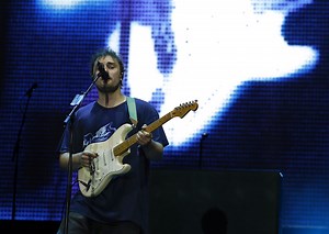 Sam Fender - The Modern Leper (Frabbit cover) with his guitar-tech! TRNSMT 2023