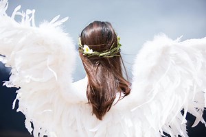 555 Angel Number in Death, Pregnancy, & Career meaning