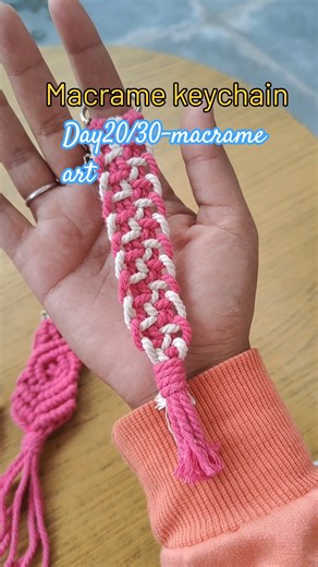 diy macrame keychain ✨#diy #craftyliving #macrame #handmadebusiness #smallbusinessindia