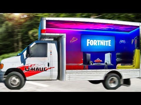 Secret hidden mobile gaming room inside U-Haul!￼￼
