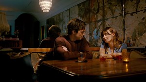 Daisy Edgar-Jones, Sebastian Stan’s Romantic Getaway Turns Sinister in ‘Fresh’ Trailer