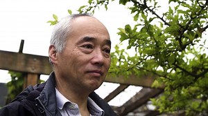 11K views · 394 reactions | Raymond Lee found himself writing three obituaries for loved ones after COVID-19 spread to his family members. In a span of 13 days, Raymond and his brother William lost sister Regina Lim Lee, 58; mother, Susie Chin Lee, 82; and sister Willa, 60, to the coronavirus. Read more: st.news/lives-remembered-Lee-Family | The Seattle Times | Facebook