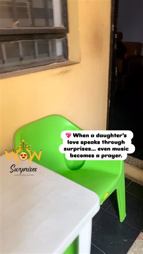 His daughter reached out (she’s one of our amazing returning clients 💫)……she wanted to celebrate her dad in a way he’d never forget. From the grand money cake and delicious food tray to a heartfelt saxophonist serenade that ministered to him… every second was filled with love and gratitude. 💖 Because when it’s for Dad, it has to be special. 💙 #WowSurprises #BirthdaySurpriseNigeria #SurprisePlannerNigeria #LuxurySurpriseExperience #MoneyCakeNigeria #SurpriseForDad #EmotionalSurprise #LuxurySur