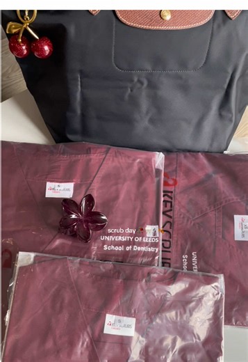 Leeds Dental Scrubs: Style and Comfort for Students