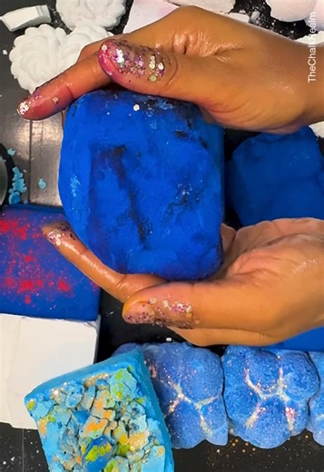 The chalk realm #asmr #chalk #crushing #powder #satisfyingvideo