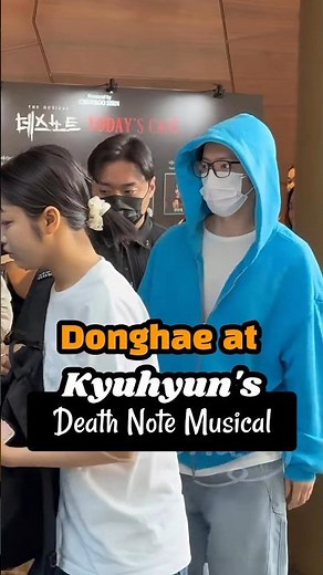 Donghae attends Kyuhyun’s last performance in Death Note Musical 😘