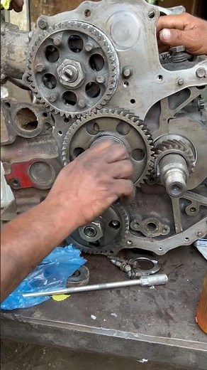 Six cylinder diesel engine ￼￼Repair