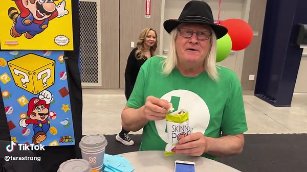 Happy birthday #mario ♥️♥️ woohoo! So glad you were born! #foryoupage #jumpscare #supermario