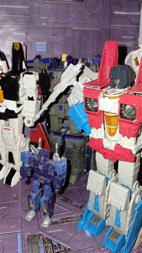 The Gang's All Here #transformerscartoon #transformerscollection #g1transformers