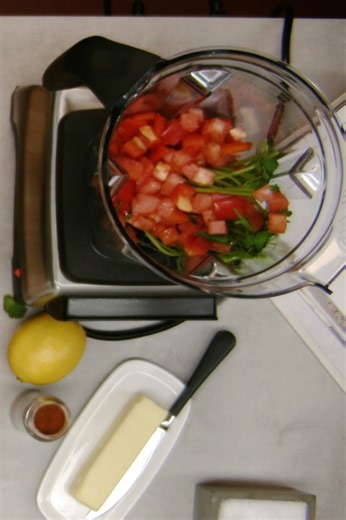Spicy piri piri shrimp marinade with garlic and paprika