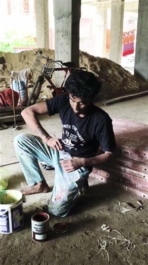 red oxide primer mixing#viralshorts #newshorts #painting #home #primer