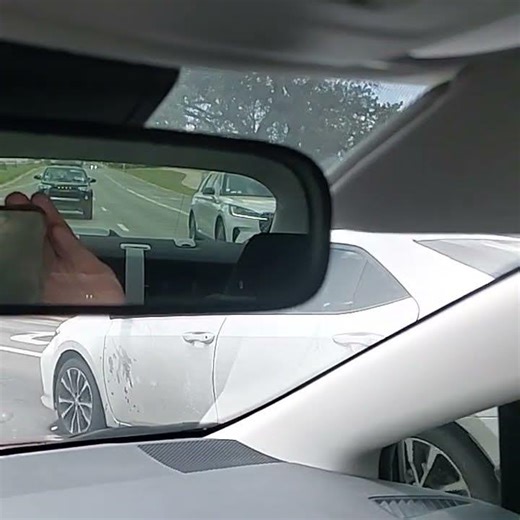 Headlight Flickering in Slow-Motion (PWM) #eyestrain