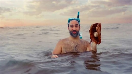 Booking.com TV Spot, 'Play Ball in More Places'