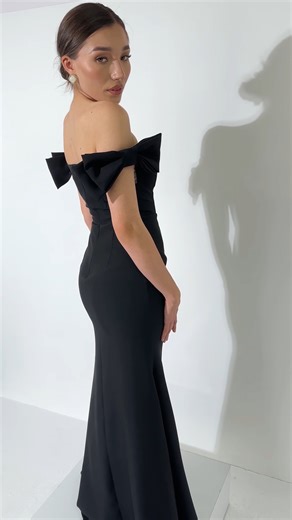 Magnetizing elegance : dare to stand out wearing a maxi gown from our CAPSULE COLECTION | POEMA