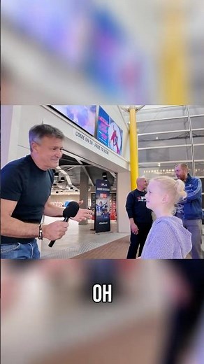 🎄 Her first flight… aged 8 😱✨