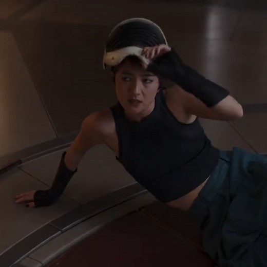 Mandalorian Sabine Wren practices | The Mandalorian