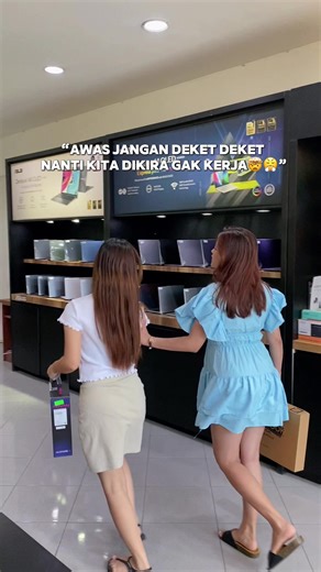 Awas jangan deket-deket, nanti kita dikira gak kerja Padahal kan lagi meeting bahas masa depan toko kita. 😜 yukk buat yang mau beli laptop Jangan tunda lagi! Laptop impianmu ada di Putra Jaya Laptop Promo SPEKTAKULER: 🔥 Tanpa DP 🔥 Bunga 0% 🔥 Free 2x cicilan 🔥 Tanpa admin Mantap buat pekerjaan, sekolah, atau gaming! 𝐬𝐞𝐠𝐞𝐫𝐚 𝐡𝐮𝐛𝐮𝐧𝐠𝐢 𝐤𝐚𝐦𝐢 -Putrajaya Laptop Teuku Umar- Fast Respon : 📲 wa.me//6282136226894 ini lokasi toko kami kak,.. 📍JL. Teuku Umar No. 112C, Denpasar (Depan do
