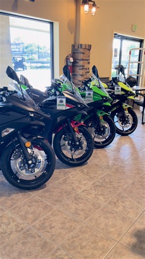 18 reactions | Cameron is here to show off these sweet 2026s we have in!  Come see us today and check them out!  Find out more information  https://bit.ly/48qypBZ | Summit Moto Fort Wayne | Facebook