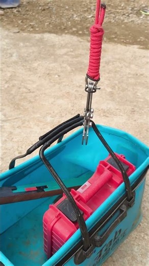 Gravity hook - can lift items from high altitudes