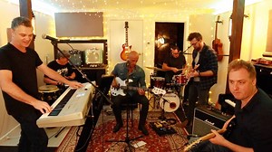 The Hindley Street Country Club 'Love the One You're With'' Produced by Darren Mullan Arranged by Con Delo Recorded LIVE at Adelaide Recording Studios Highbury South Australia Bass & vocals: Con Delo Drums & vocals: Brad Polain Percussion: Steve Todd Lead Guitar: Tom McGrath Rhythm Guitar: James Muller Keyboards and vocals: Darren Mullan | Hindley Street Country Club