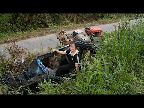 The girl bought a scrap car, repaired and restored the car's engine.