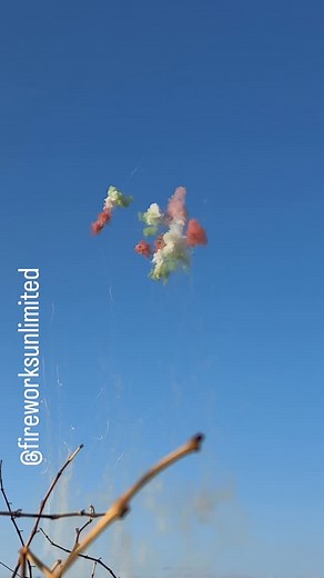 Italian flag smokebombs, heavy hitting salutes in 8B, smoke waterfalls, studate.. What else is needed in a typical italian opening of a daylight show. - Shot by Boccia Cavour #pyro #pyrotechnics #pyrocrew #fireworkphotography #pyrolife | Fireworks Unlimited