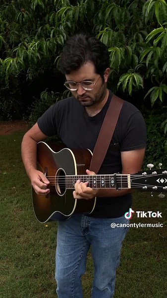 “Salt Spring” - easily one of my favorite tunes to play here lately. Sounds especially nice on this AJ. #bluegrass #oldtime #flatpicking #acousticguitar #gibson #saltspring