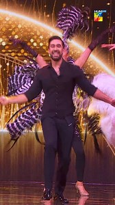 1.1M views · 10K reactions | The imbued performance by the duo of Ali Rehman Khan and Yasir Hussain at The Kashmir 8th Hum Awards. Tune Into HUM TV For The Kashmir 8th HUM Awards! #HumTV #HumAwards #8thHumAwards | HUM TV | Facebook