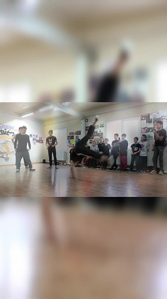 Energizing Freestyle Breakdance Music Mix