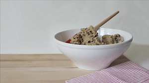 Never bake a sad cookie again. For perfect cookies that slide right off, use Reynolds Parchment Paper! Get the recipe: bit.ly/1Ov2EWz Pin for later: bit.ly/1MSx0Rp | Reynolds Brands