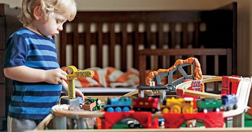 5 ways to get your kid to play alone - Today's Parent