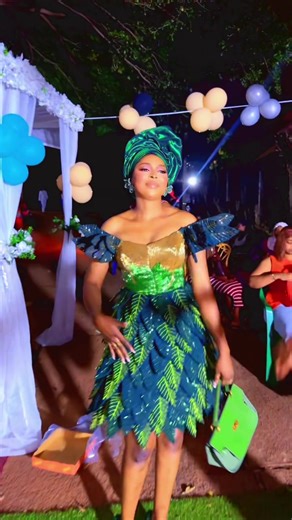 Vidéos de Wedding dresses by hawagbe (@weedingdresses4) avec son original - Wedding dresses by hawagbe