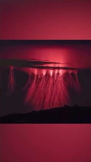The Sky Just GLITCHED 😳⚡
