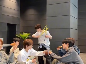 20250317 TWS 这个照明，温度，湿度，还有🎻 音符站