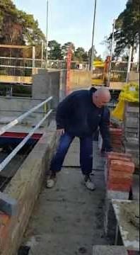 fastest Bricklayer in England
