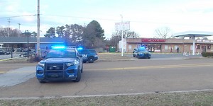 MPD: Man dies at hospital after strip mall shooting; 3 suspects on the run