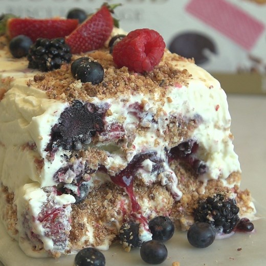 11K views · 491 reactions | The Bakers Biscuits Choice Assorted® frozen berries cookies & cream dessert is about to be your summer sweetheart: https://bit.ly/2O2tBZK | Expresso Morning Show - SABC 3 | Facebook