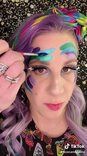 I can stand up for myself and still be kind 💜 #facepaint #facepainter #makeup #artist #storytime #technique #60secondfacepaint