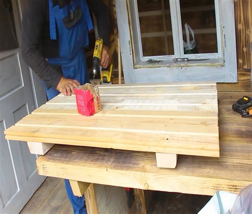 Do-it-yourself construction of a dugout from scratch | Alone with nature