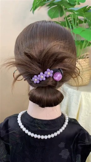 Elegant Low Bun Hairstyle Tutorial | Classic & Chic UpdoHairTutorial #UpdoHairstyle #EasyHairstyle