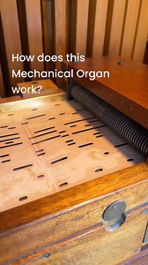 “So how does this mechanical organ work?” 🤔We’ve had so many questions — here are the basics! 🎶✨ #MechanicalOrgan #HowItWorks #MusicHistory #OrganMusic #BehindTheScenes #StreetOrgan #MusicalMachines #RetroVibes #MusicExplained #learning | The Mechanical Music Man