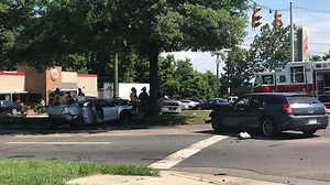 Police: 2 now dead, 2 hurt after wrong-way crash on Campbell Ave in Lynchburg