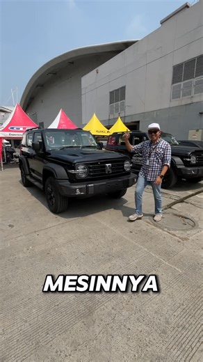 MotoMobi News on Instagram: "Kegiatan Offroad di Indonesia identik dengan Diesel! GWM menghadirkan TANK 300 Diesel untuk anda yang suka berpetualang. Dengan mesin diesel 2.4L Variable Geometry Turbo tenaganya besar 181 Hp, Torsi 480 Nm yang diraih di 1.500 - 2.500 Rpm membuatnya minim Turbo Lag cocok untuk kegiatan Offroad! Ditambah Transmisi Automatic 9 Speed Racikan GWM, membuatnya irit BBM 12,5 km/L membuatnya gak khawatir kehabisan bahan bakar di aktivitas anda. Drive mode dan kelengkapan un