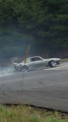 Back entry feito com qualidade por esse piloto e seu icônico Nissan Silvia S14