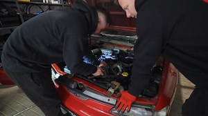 Jaką część wymienia Sebun? Tylko ZŁE ODPOWIEDZI: | Kickster ZnaFca