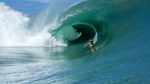 Surf: la frayeur glaçante de Justine Dupont, qui a frôlé la mort à Nazaré