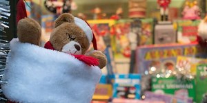 12 Scams of Christmas