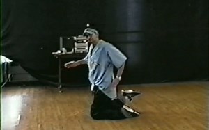 【各种滑步太空步膝盖太空步一次性学会】Mr.Wiggles Slide & Glide教学片