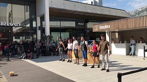 L’avenue 83 fait son cirque 🤡 avec la troupe TODO-ENCAJA en partenariat avec la saison du cirque Méditerranée 👏👏👏 | L'Avenue 83